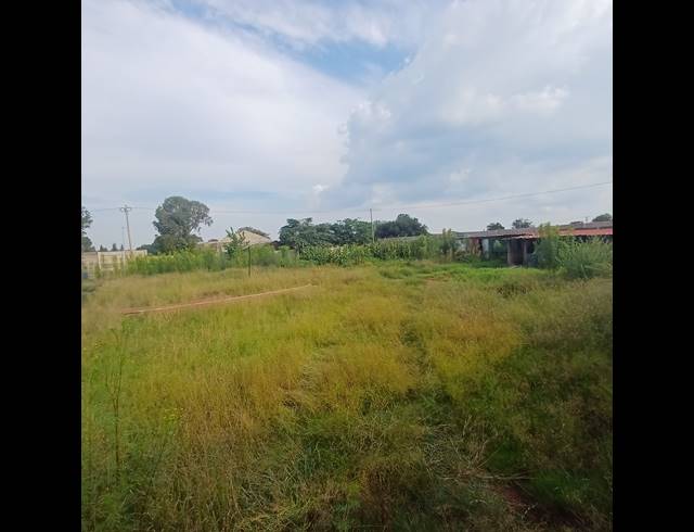 996M² VACANT LAND FOR SALE IN KOOKRUS